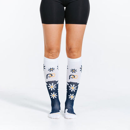 Marathon, Navy Blue Daisies